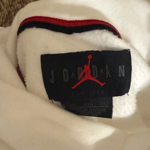 Nike Air Jordan White and Red Set - Picture 2 of 5